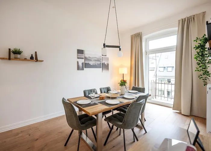 Suedstadt-oase 2 Komfort Mit 2 Sz Und Balkon شقة كوبلنس